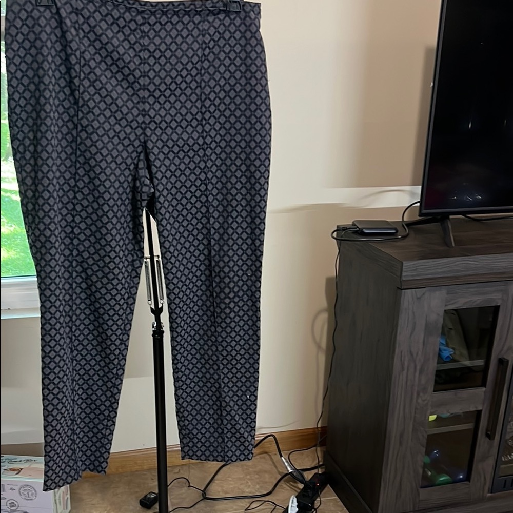 St. John Navy Geometric Cropped Pants